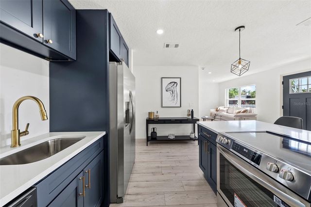 7331 36TH AVENUE N, St Petersburg, FL 33710