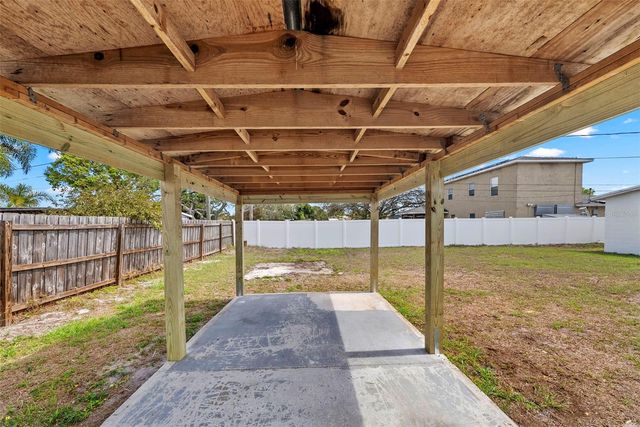 7331 36TH AVENUE N, St Petersburg, FL 33710