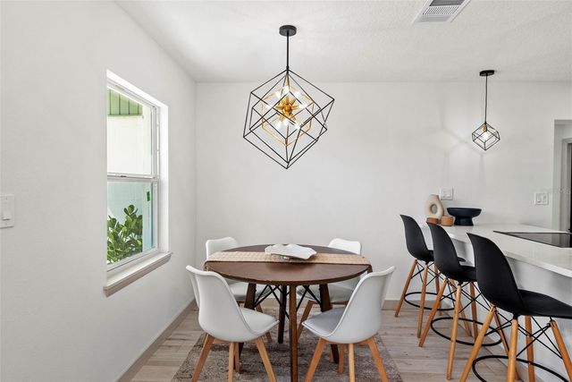 7331 36TH AVENUE N, St Petersburg, FL 33710