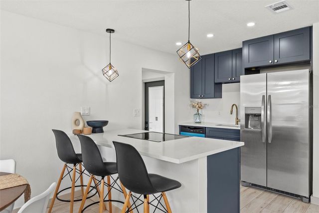 7331 36TH AVENUE N, St Petersburg, FL 33710