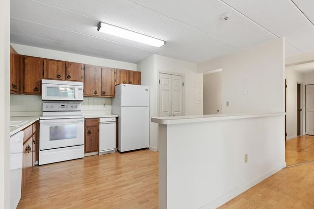 235 Winthrop St 4401, Medford, MA 02155