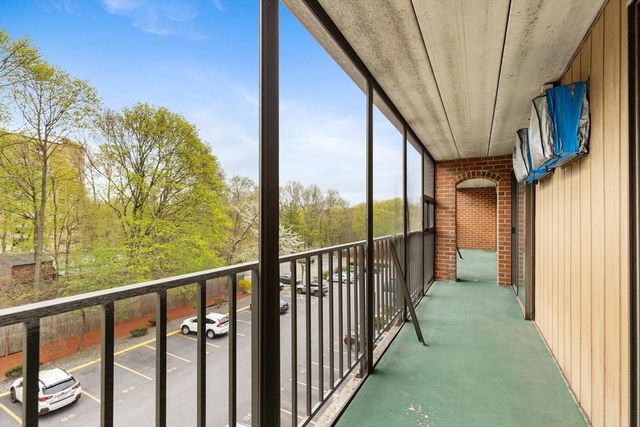 235 Winthrop St 4401, Medford, MA 02155