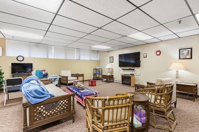 235 Winthrop St 4401, Medford, MA 02155
