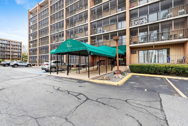 235 Winthrop St 4401, Medford, MA 02155