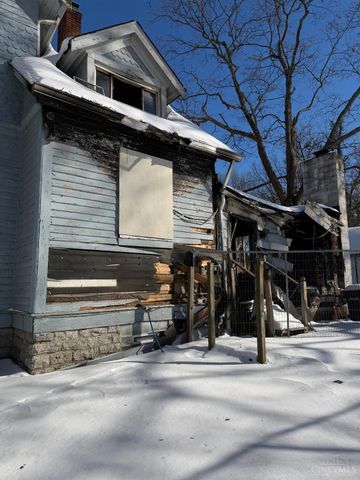 1649 Larch Avenue, Cincinnati, OH 45224