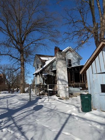 1649 Larch Avenue, Cincinnati, OH 45224