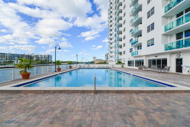 3000 S Ocean Drive 514, Hollywood, FL 33019