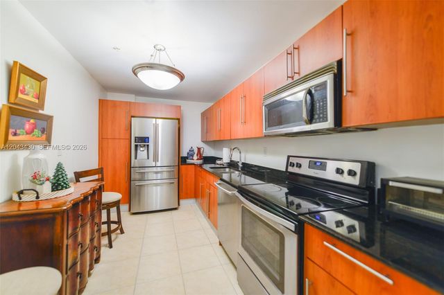 3000 S Ocean Drive 514, Hollywood, FL 33019