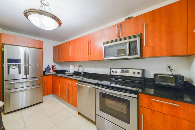 3000 S Ocean Drive 514, Hollywood, FL 33019