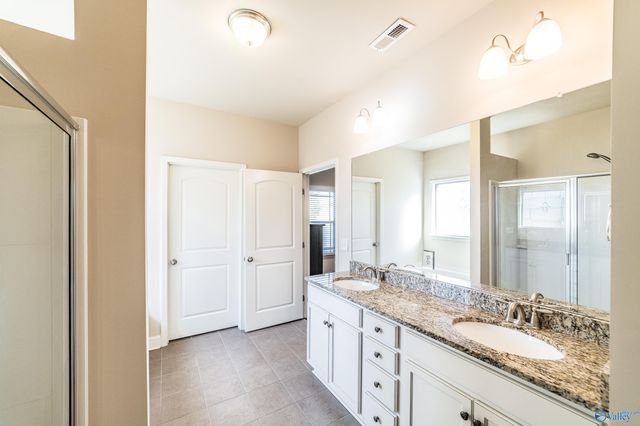 19 Regia Drive SW, Huntsville, AL 35824