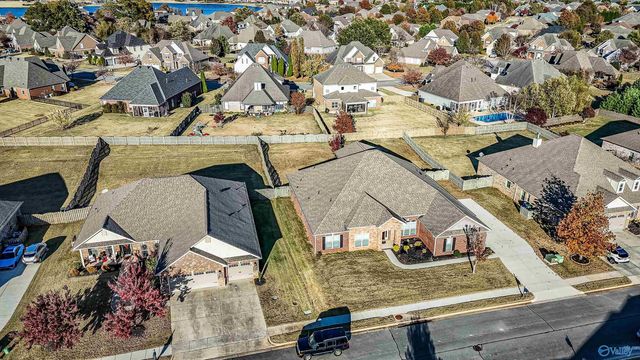 19 Regia Drive SW, Huntsville, AL 35824