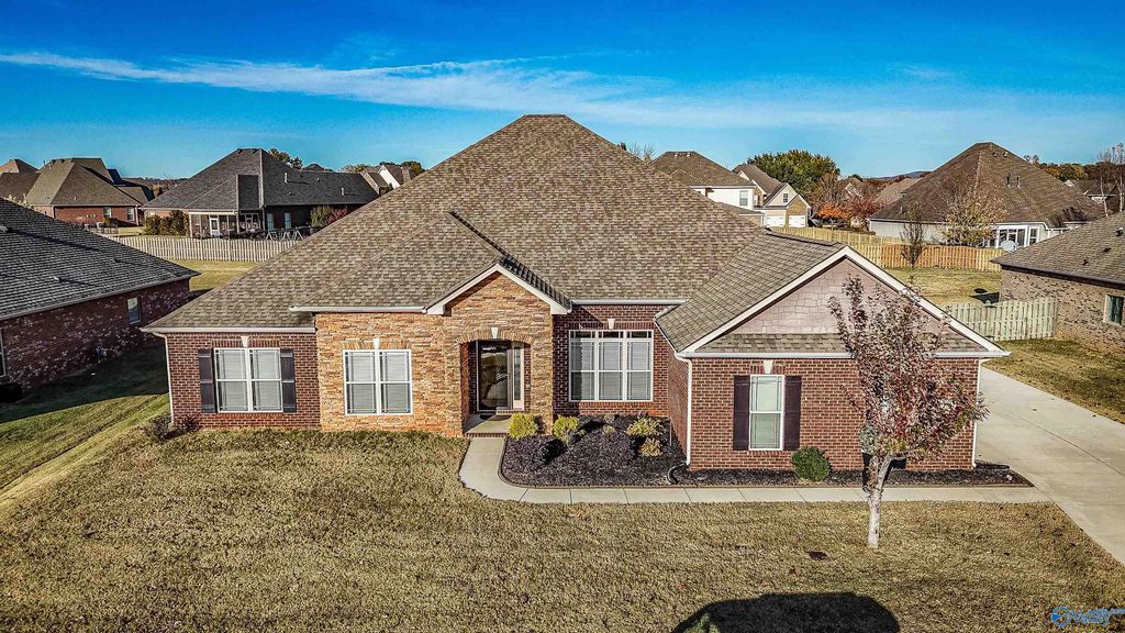 19 Regia Drive SW, Huntsville, AL 35824