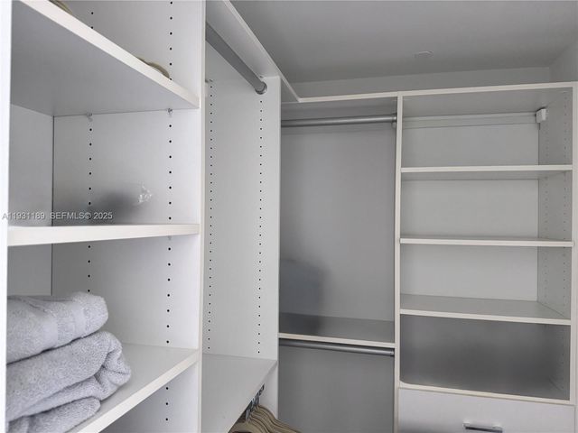 3951 S Ocean Dr 1001, Hollywood, FL 33019