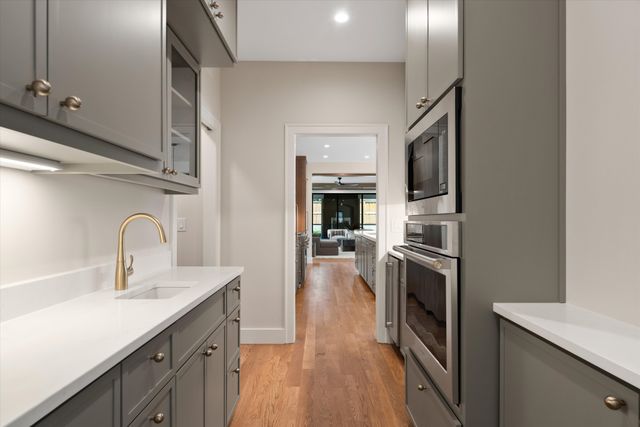 2518 Ashwood Ave, Nashville, TN 37212