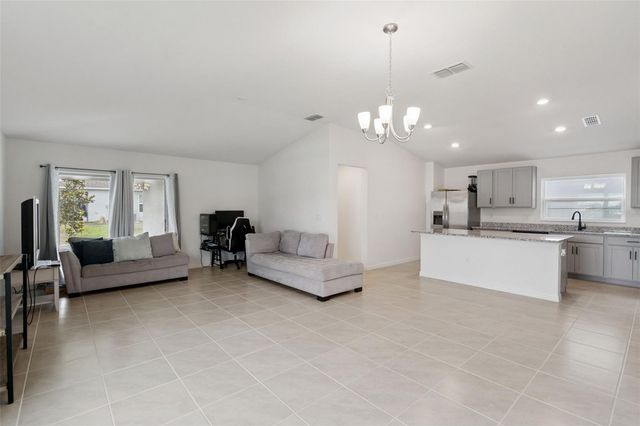 1247 PAPAYA CIRCLE, Davenport, FL 33897