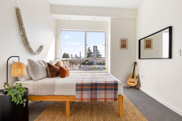 6465 6465 San Pablo Ave 306, Oakland, CA 94608