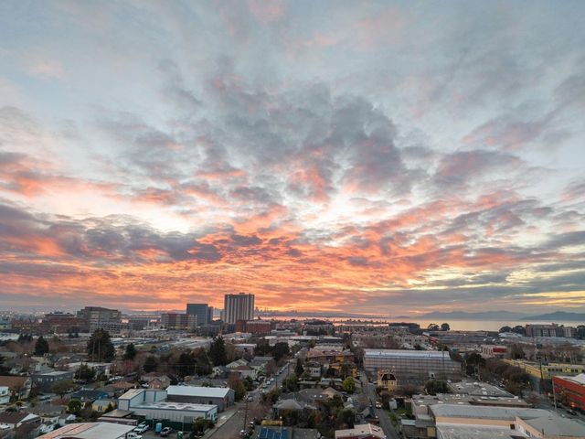 6465 6465 San Pablo Ave 306, Oakland, CA 94608