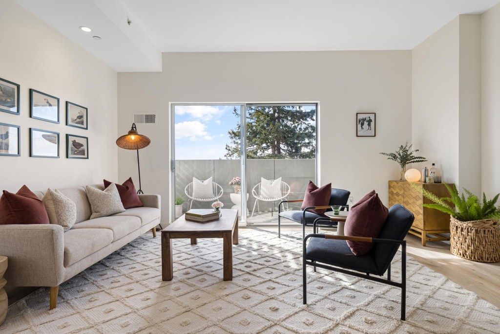 6465 6465 San Pablo Ave 306, Oakland, CA 94608