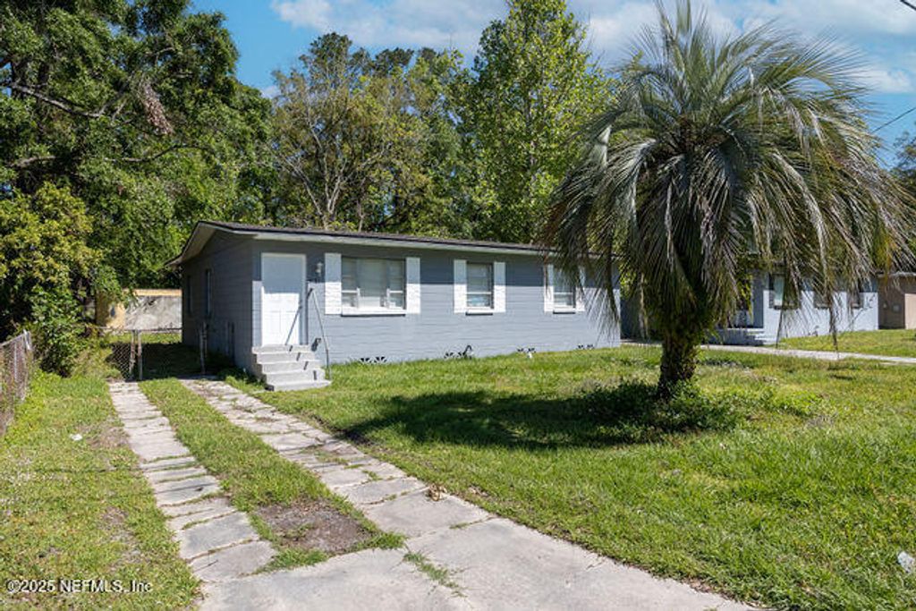 3181 BRASQUE Drive, Jacksonville, FL 32209