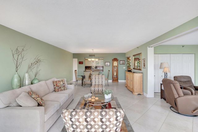 4740 S Ocean Boulevard 202, Highland Beach, FL 33487