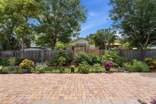 803 PINE MEADOWS ROAD, Orlando, FL 32825