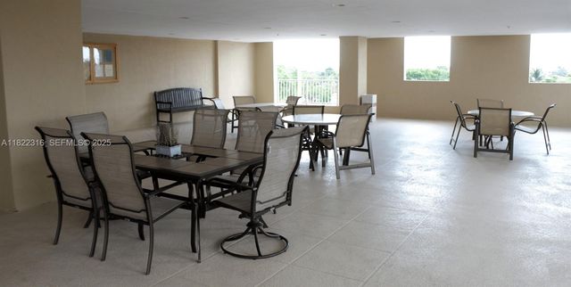 117 NW 42nd Avenue 1506, Miami, FL 33126