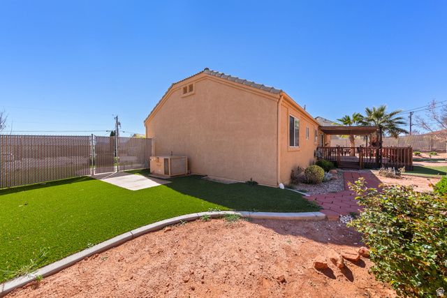 125 E 300 N, Ivins, UT 84738