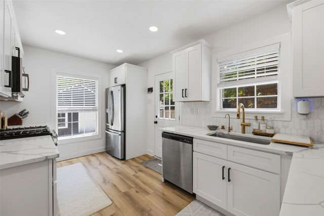 3935 El Campo Avenue, Fort Worth, TX 76107