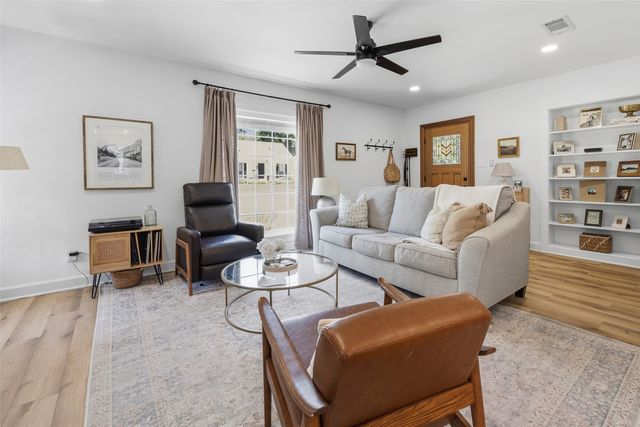 3935 El Campo Avenue, Fort Worth, TX 76107