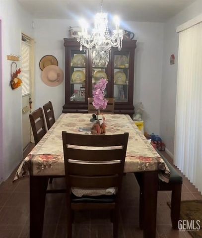 913 CHERRY HILLS Drive, Bakersfield, CA 93309