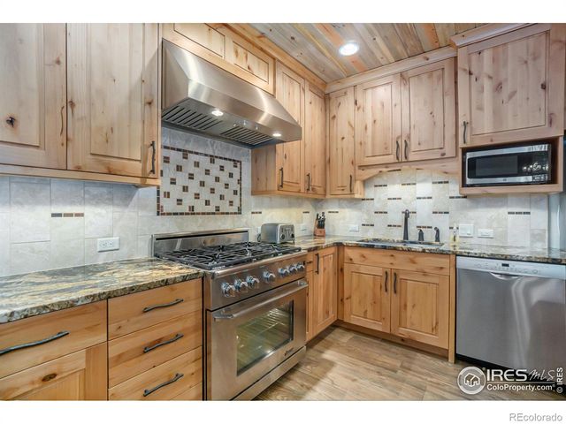 223 Kings Canyon Road, Bellvue, CO 80512