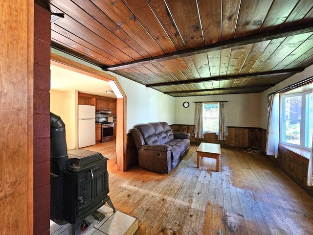 818 Davidson Hill Road, Chester, VT 05143