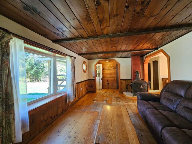 818 Davidson Hill Road, Chester, VT 05143