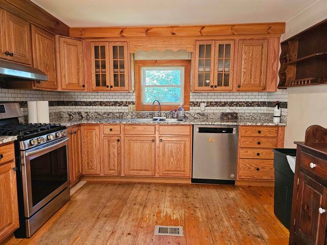 818 Davidson Hill Road, Chester, VT 05143
