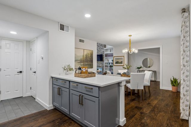8305 Summer Place DR, Austin, TX 78759
