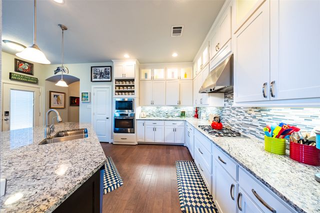 6606 Deleon Street, Irving, TX 75039