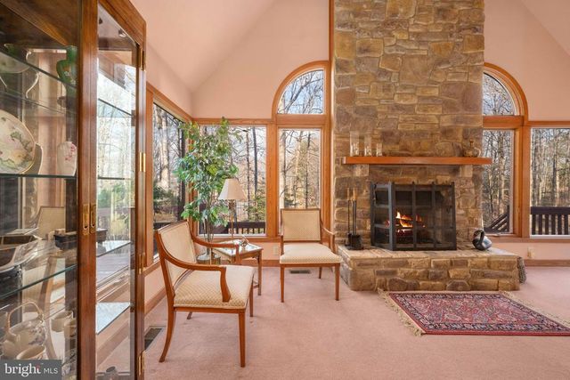 54 TARA CIR, Bumpass, VA 23024