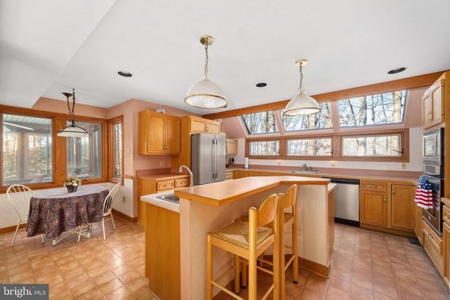 54 TARA CIR, Bumpass, VA 23024