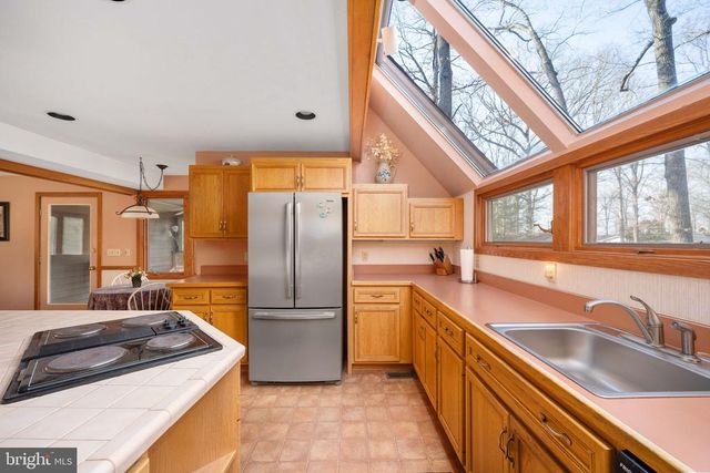 54 TARA CIR, Bumpass, VA 23024