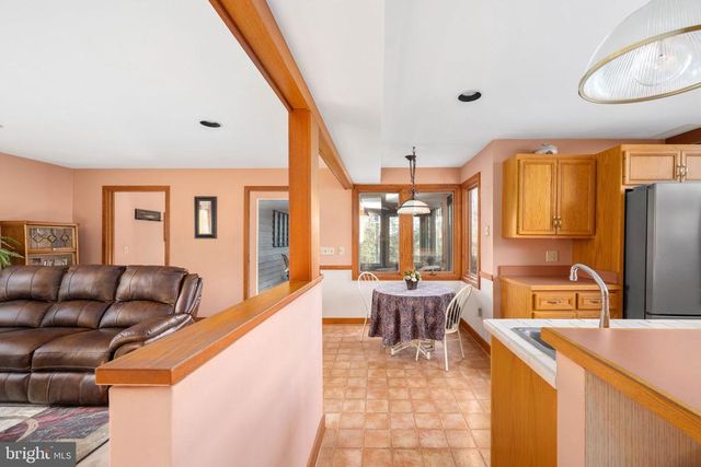 54 TARA CIR, Bumpass, VA 23024