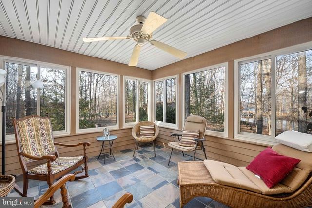 54 TARA CIR, Bumpass, VA 23024