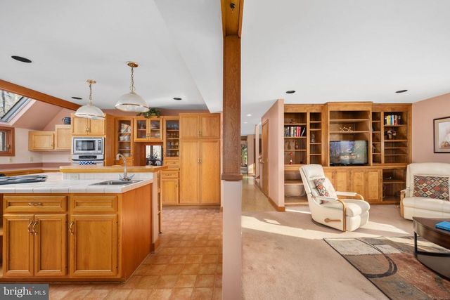 54 TARA CIR, Bumpass, VA 23024