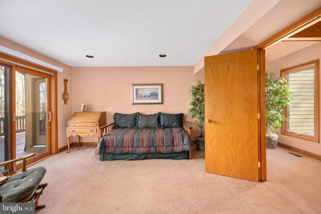 54 TARA CIR, Bumpass, VA 23024