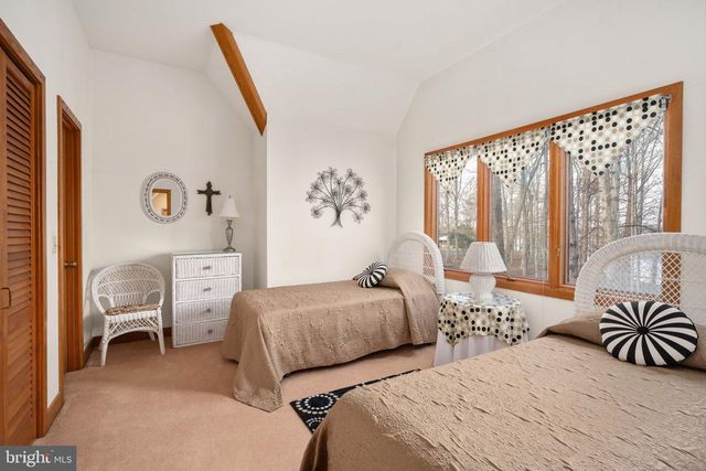 54 TARA CIR, Bumpass, VA 23024