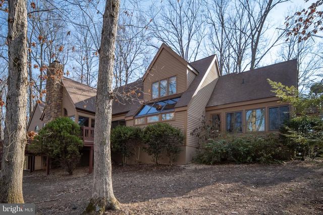 54 TARA CIR, Bumpass, VA 23024