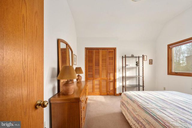 54 TARA CIR, Bumpass, VA 23024