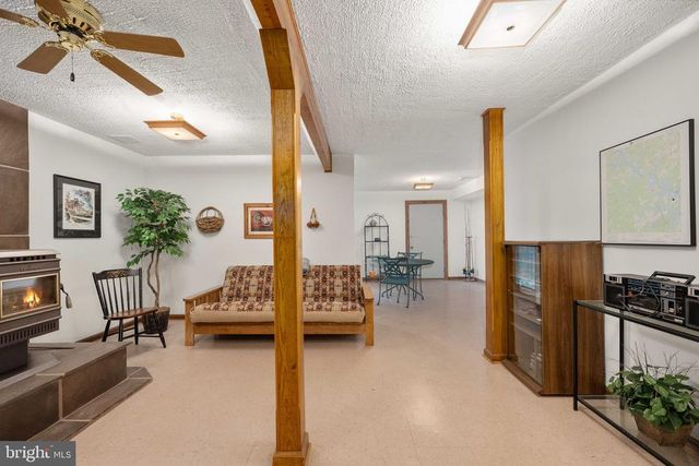 54 TARA CIR, Bumpass, VA 23024