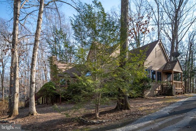 54 TARA CIR, Bumpass, VA 23024