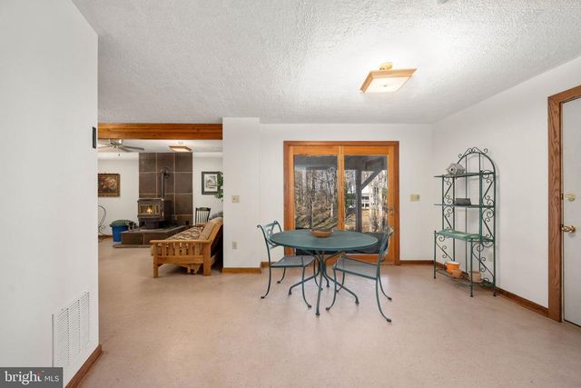 54 TARA CIR, Bumpass, VA 23024