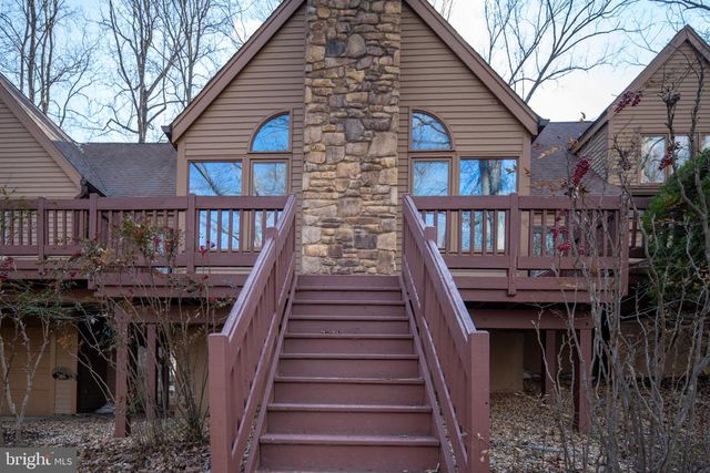 54 TARA CIR, Bumpass, VA 23024